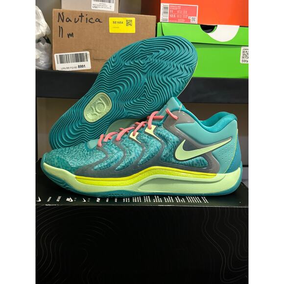 Nike KD 17 Bahamas / $150 Retail!! / Size 10M (11.5W) / Brand New - Picture 2 of 9
